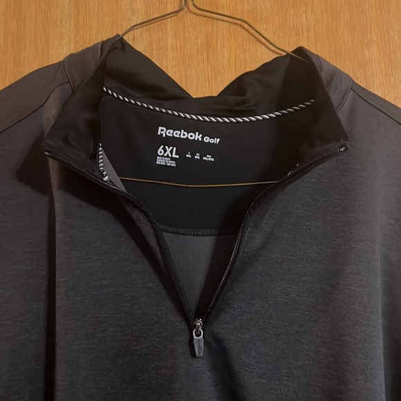 Reebok Quarter Zip - Picture 2 of 2